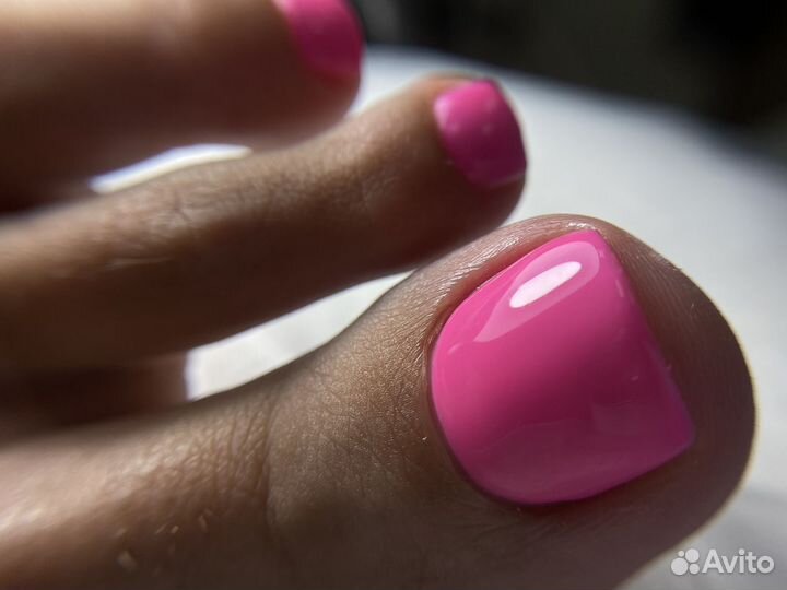 Маникюр педикюр