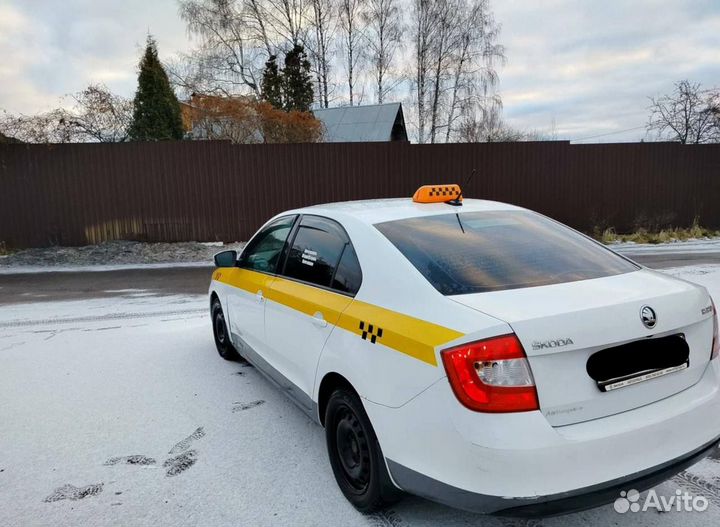 Рапид в аренду под такси