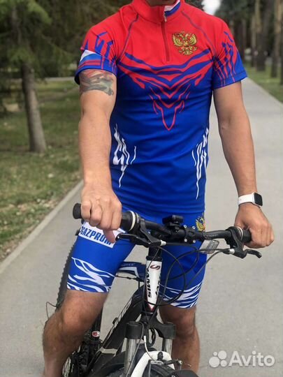 Лыжероллерный костюм