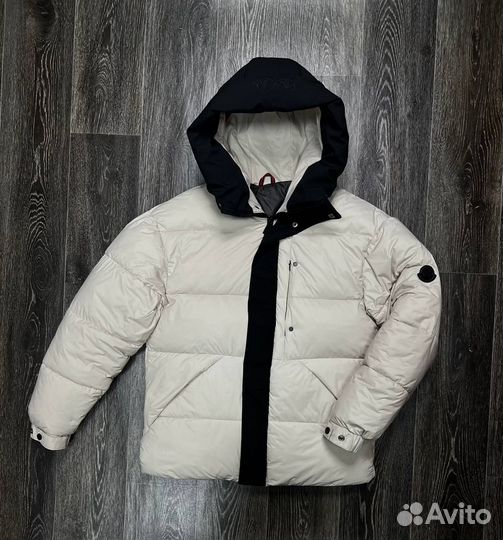 Куртка зимняя Moncler бежевая 56 размер