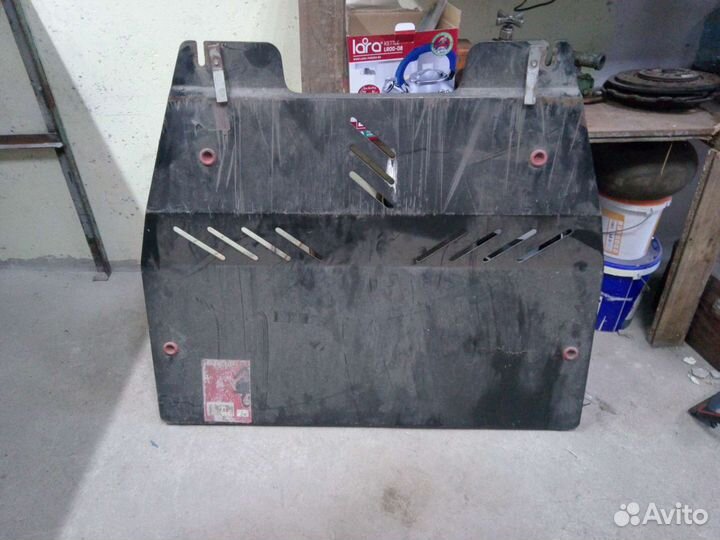 Продам металлическую защиту картера Пежо 407