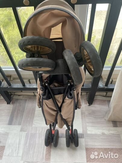 Коляска-трость