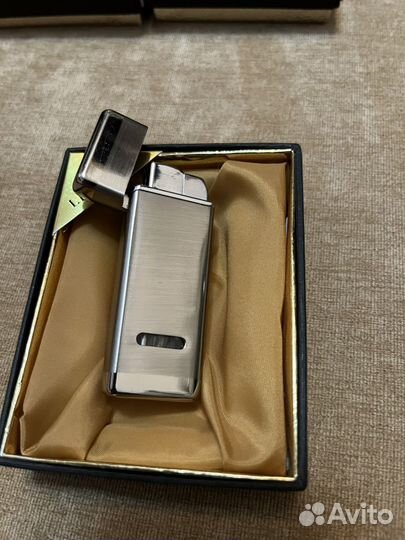 Зажигалка газовая