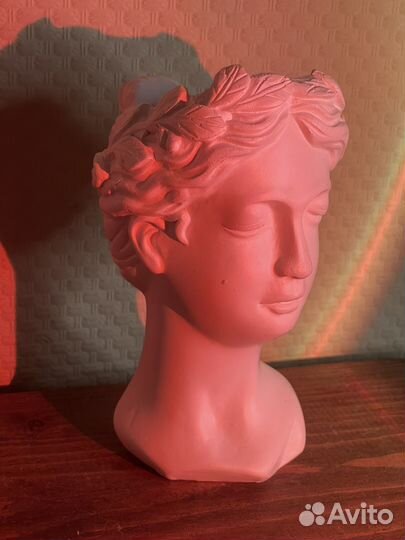 Декоративные статуэтки