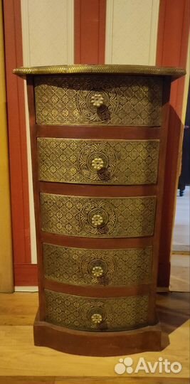 Тумба восточная