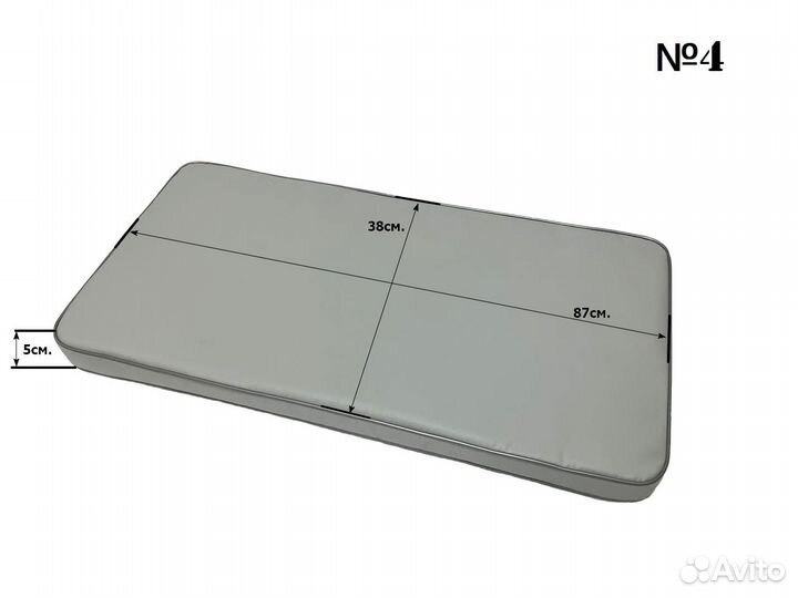 Мягкая накладка на кормовой рундук