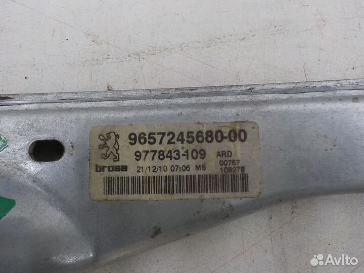 Стеклоподъемник Peugeot 308 2011-2015