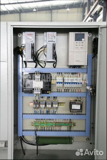 Токарный станок с чпу