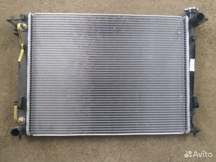 Радиатор Hyundai ix35 Kia Sportage