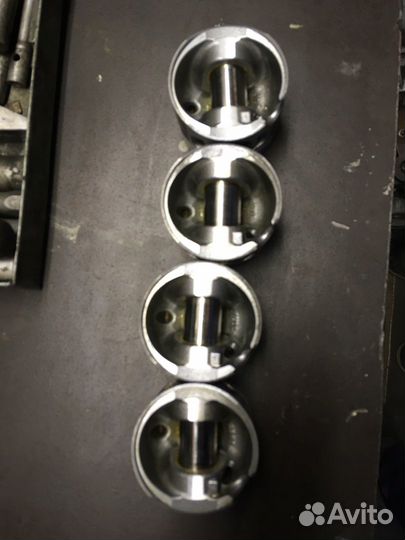 Поршни на Volkswagen T5 двс 1.9 тди AXC, AXB