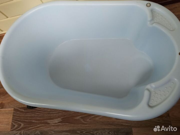 Ванночка для купания с горкой