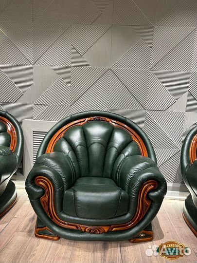 Угловой диван из натуральной кожи 