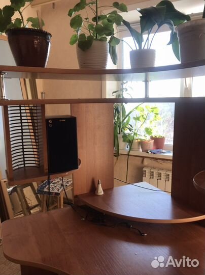 Компьютерный стол