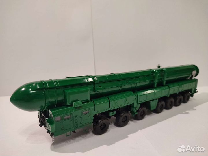 Сборная модель ракетного комплекса Тополь 1/72