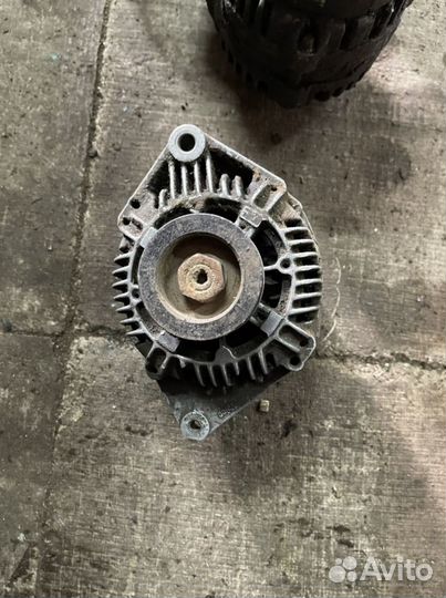 Генератор Renault Scenic 1996-1999 1.4 1.6 valeo