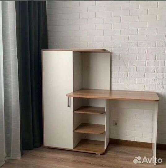 Стол с пеналом 