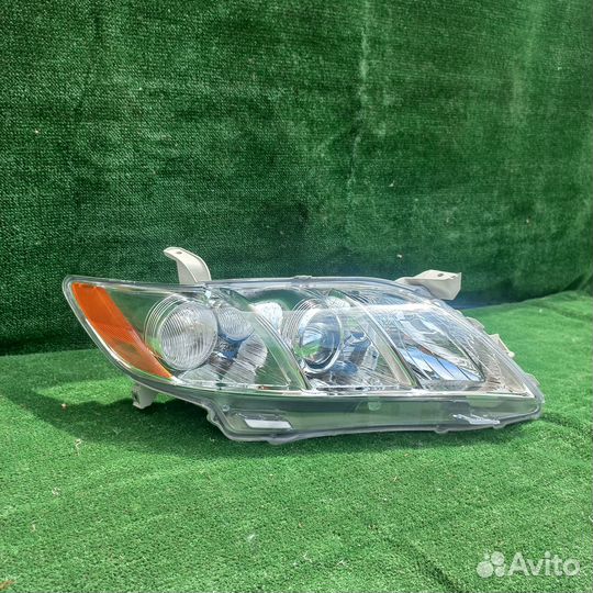 Фара передняя правая toyota camry xv40