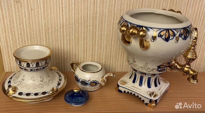 Самовар с чайничком. Фарфор. Гжель. СССР