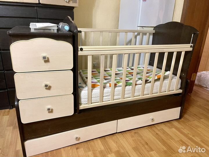 Кровать трансформер с тумбой