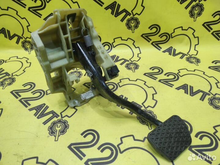 Педаль тормоза Bmw 525I E60 M54 06.2004