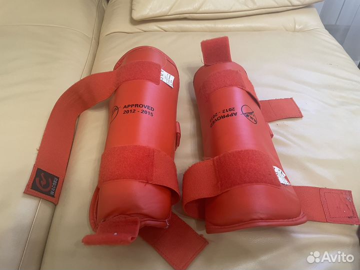 Рукопашный бой шлем, защита ног