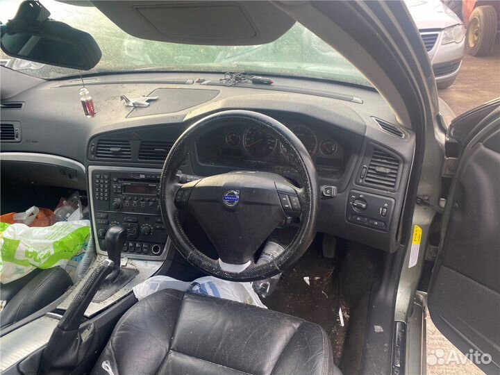 Разбор на запчасти Volvo S60 2000-2009