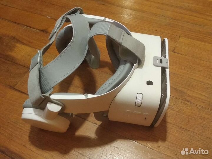 VR очки с наушниками