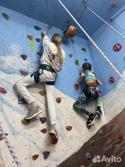 День рождения на скалодроме