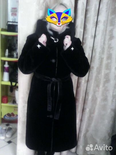 Шуба мутоновая с капюшоном