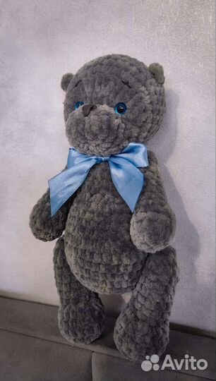 Мишка плюшевый вязаный