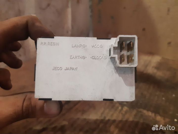 Часы салона Mitsubishi Pajero 2