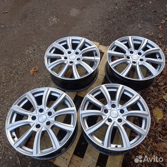 Литые диски R17 5x114.3 Kia, Mitsubishi, Hyundai