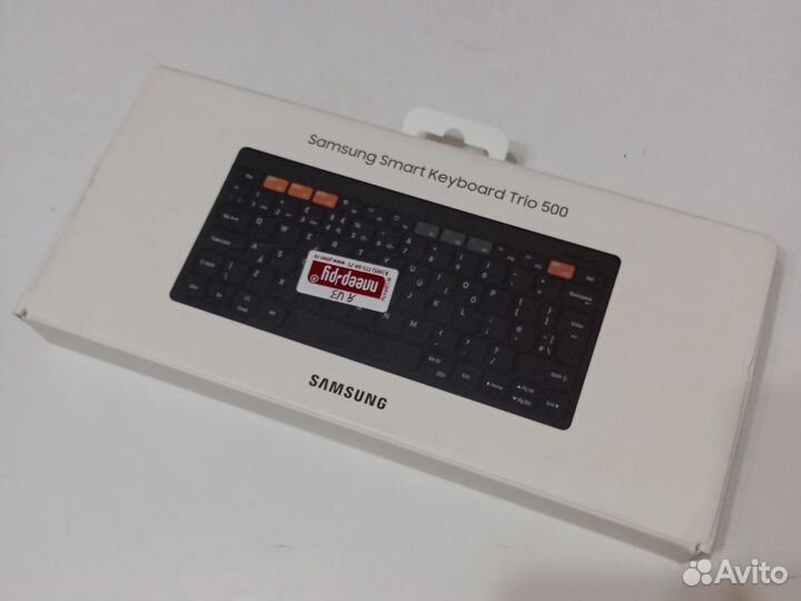 Клавиатура Samsung SMART keyboard trio 500
