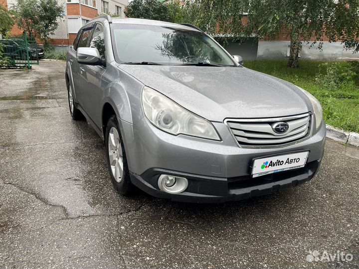 Subaru Outback 2.5 CVT, 2011, 218 000 км