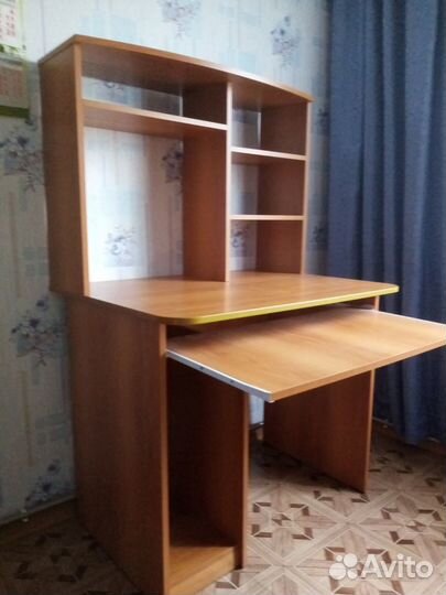 Компьютерный стол