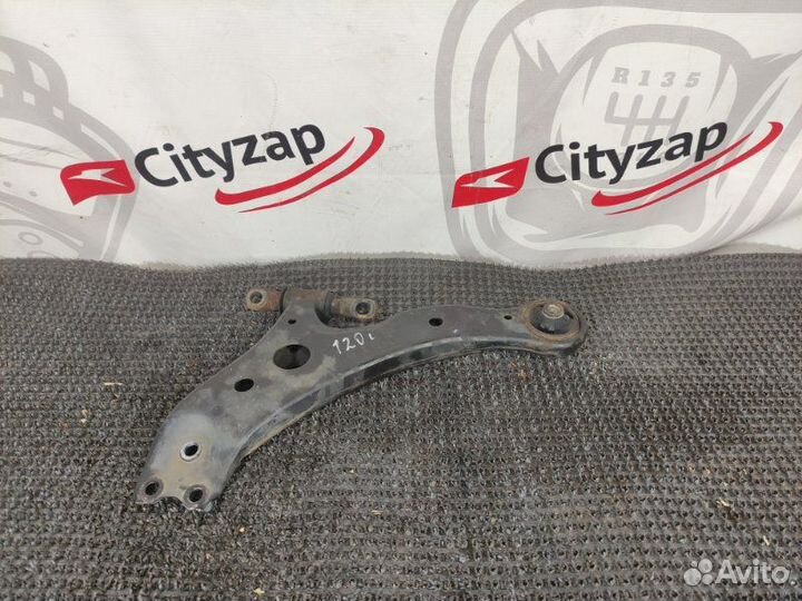 Рычаг подвески передний левый Toyota Alphard ANH15