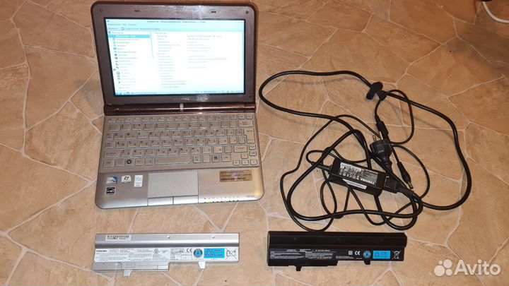 Ноутбук Toshiba NB305