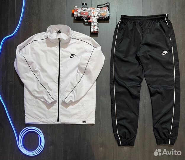 Спортивный костюм Nike