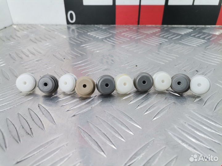 Клипса для BMW X1 (E84) 51418224768