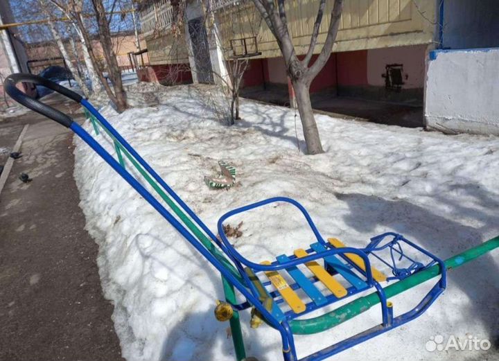 Детские зимние санки на колесах