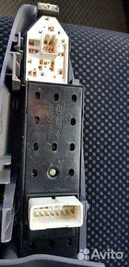 Блок управления стеклоподъемниками