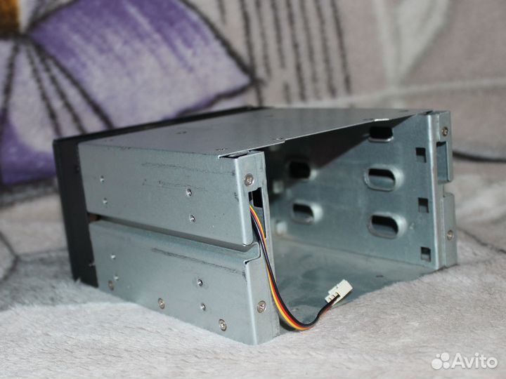 Корзина для жестких дисков 3.5 в отсек 5.25