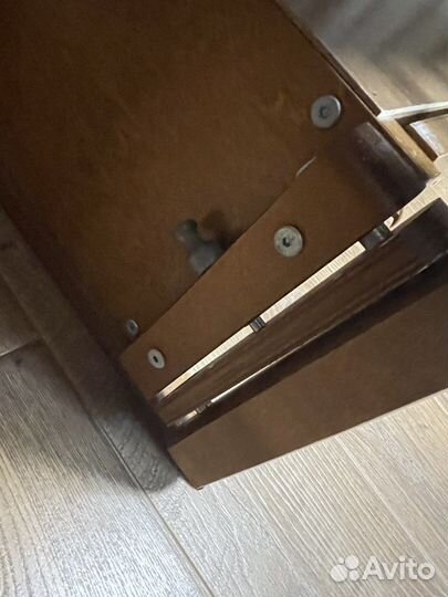 Детская кроватка с продольным маятником