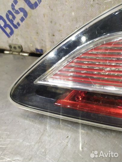 Фонарь в крышку багажника задний правый Mazda 6 2