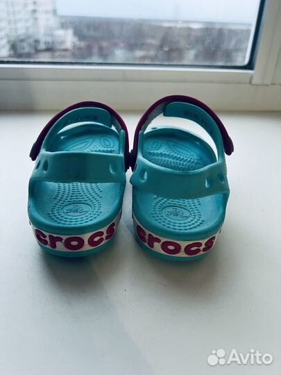 Сандали для девочки Crocs c9