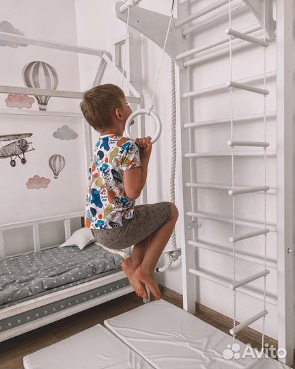 Спортивный комплекс (шведская стенка)