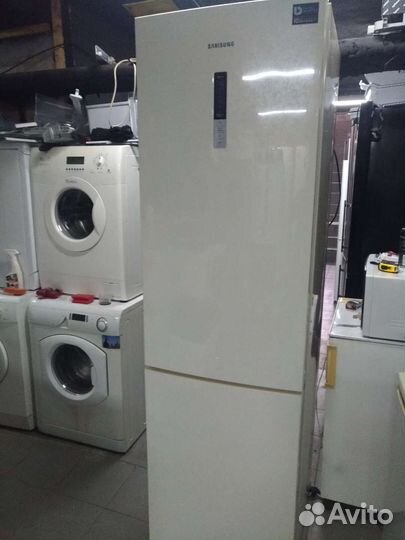 Холодильник Samsung No Frost