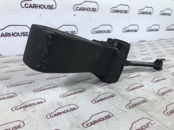 Ограничитель двери передний правый Audi A5