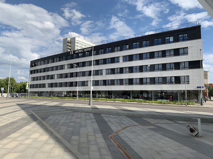 Офис, магазин, ателье, салон, парикмахерск 57.4 м²