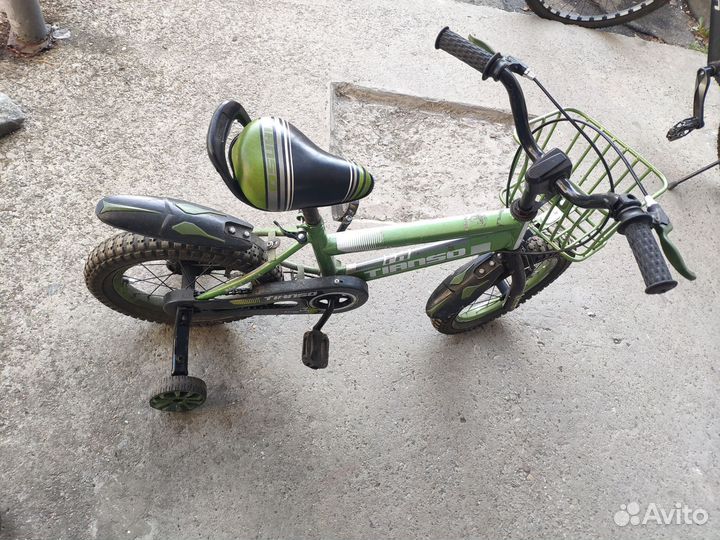 Велосипед детский с боковыми колесами